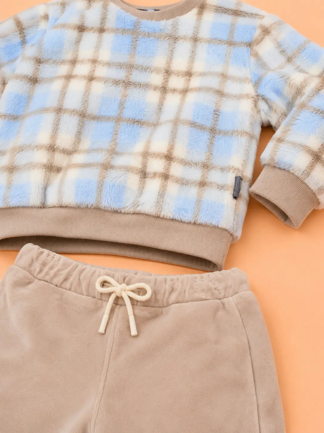 BloomUp Pastel Blue Checked Plush Fleece Co-ord Set for Kids – Soft Winter Sweatshirt & Beige Jogger Pants Outfit