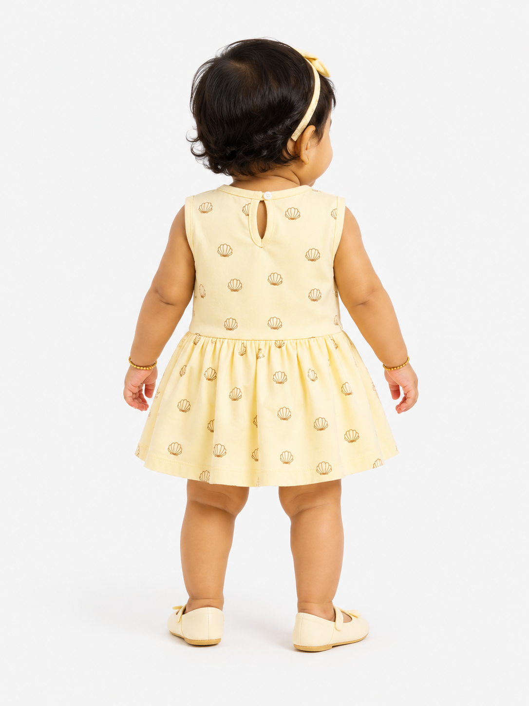 Girls Butter Yellow Sleeveless Printed Soft Cotton Clothing Set BloomUp